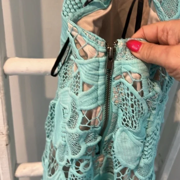 Missguided nwt mint lace and nude choker halter neck bodycon cocktail dress 4 - Picture 10 of 12